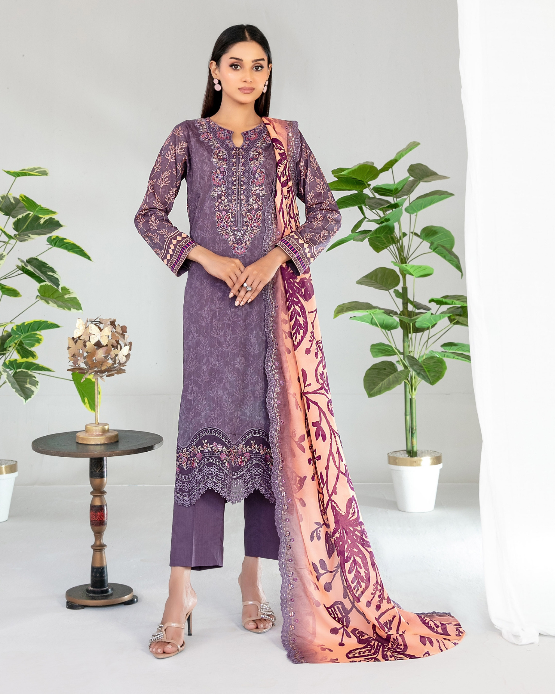 Teyana 3-Piece Embroidered Lawn by Tawakkal (D-3079)