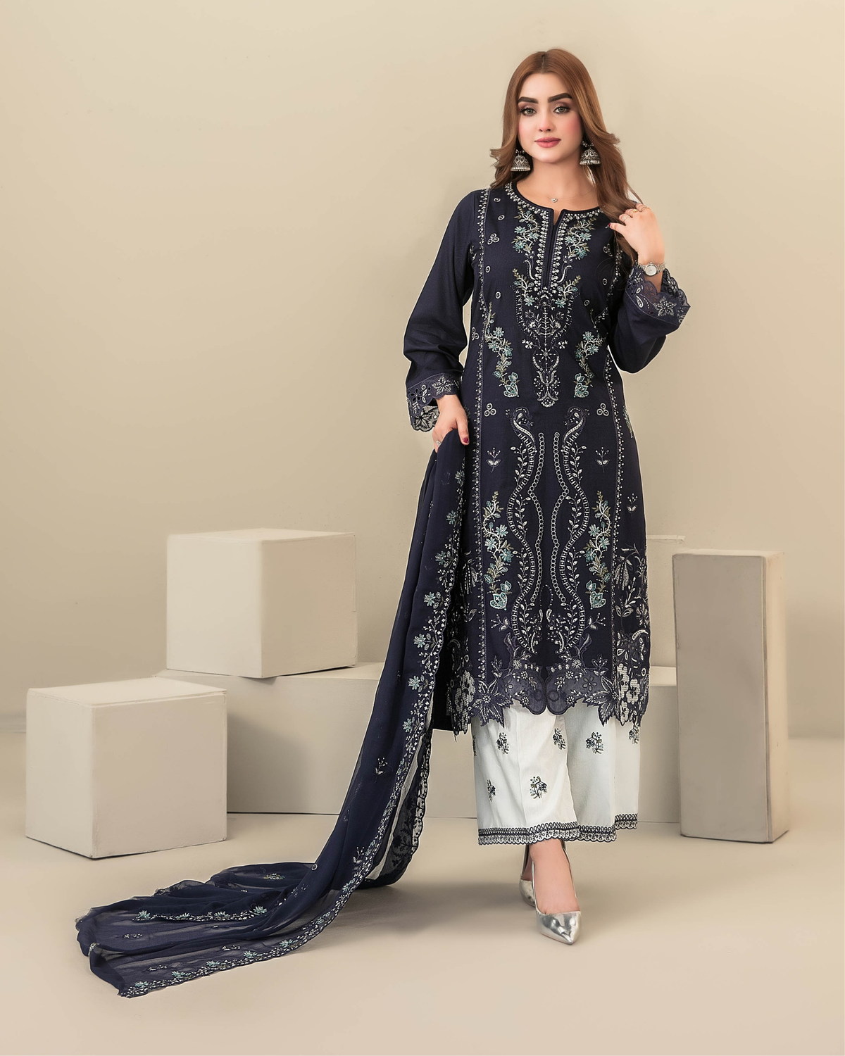 Viscose Cut Dana Embroidered Suit with Chiffon Dupatta