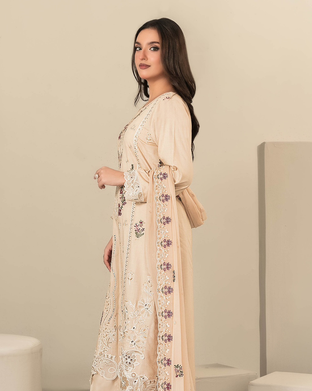 Viscose Cut Dana Embroidered Suit with Chiffon Dupatta