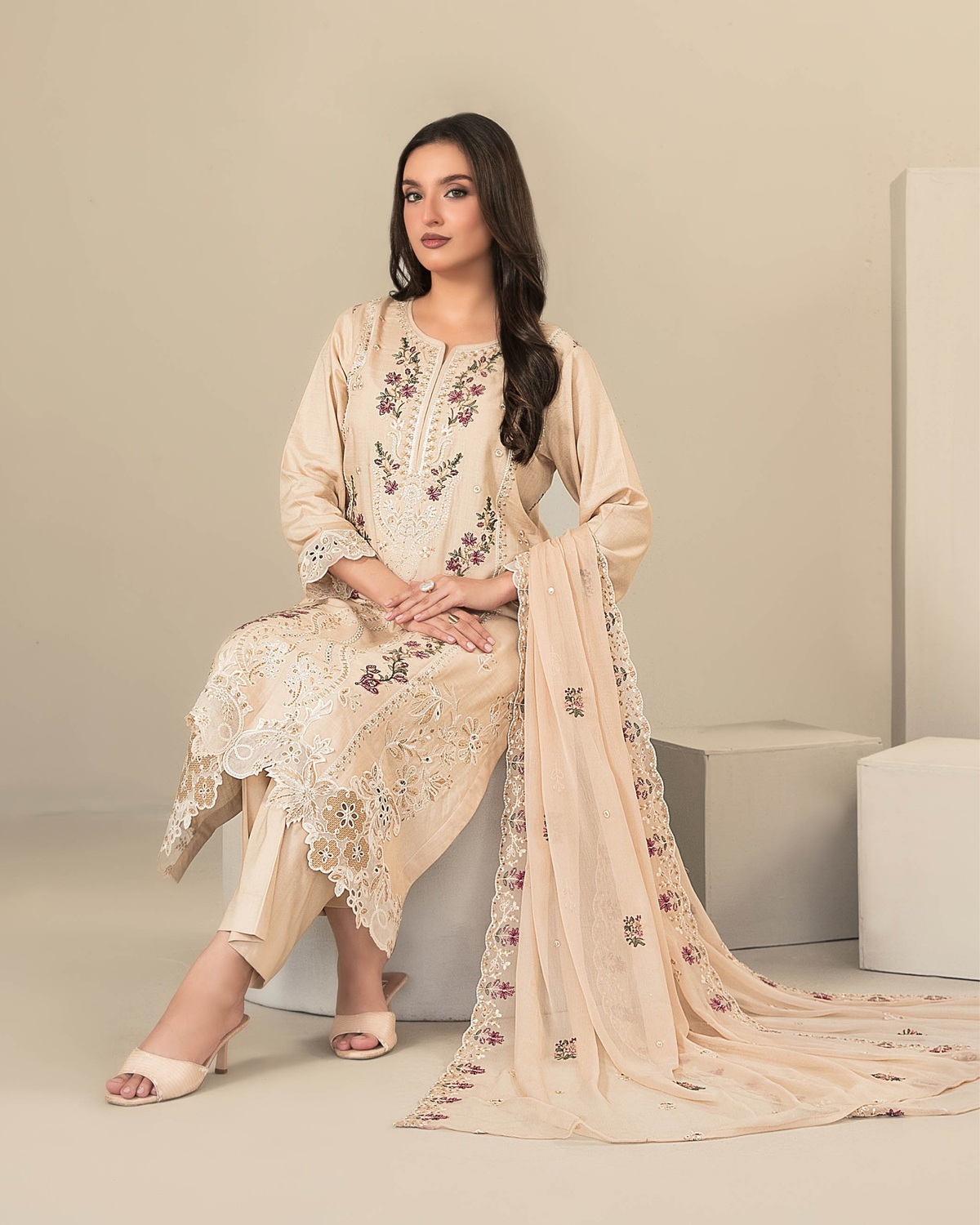 Viscose Cut Dana Embroidered Suit with Chiffon Dupatta