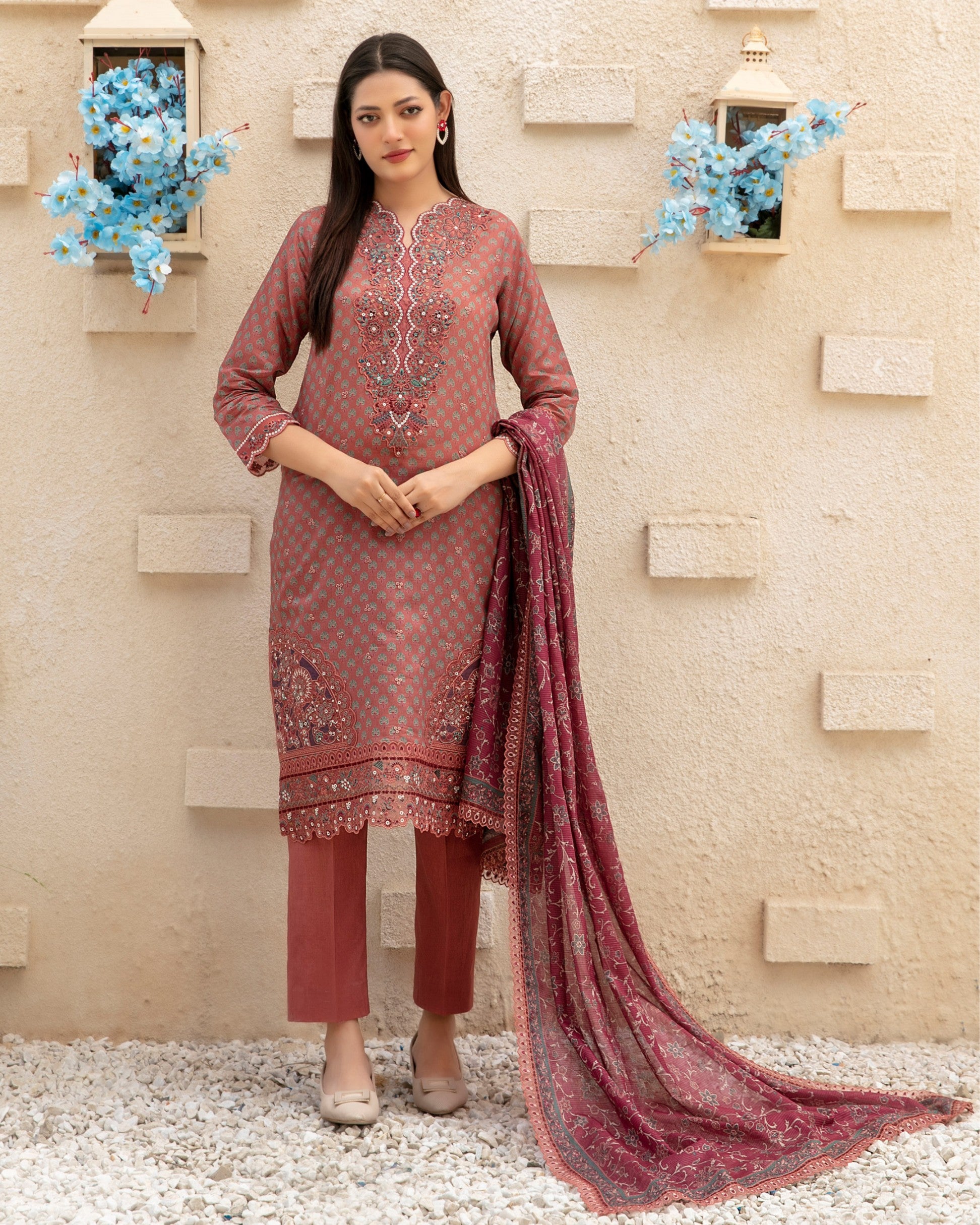 Laveen 3-Piece Embroidered Lawn by Tawakkal (D-4126)