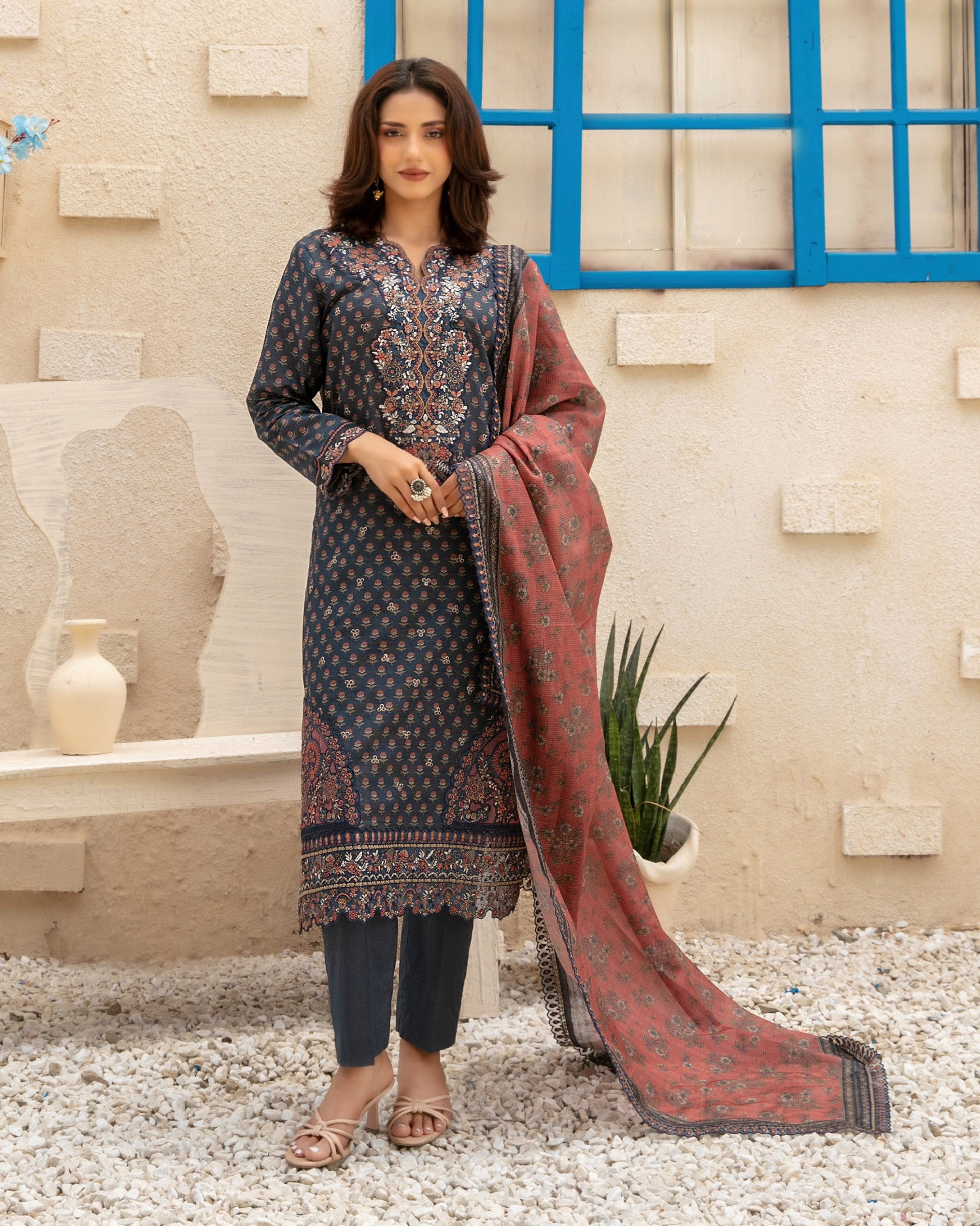 Laveen 3-Piece Embroidered Lawn by Tawakkal (D-4127)