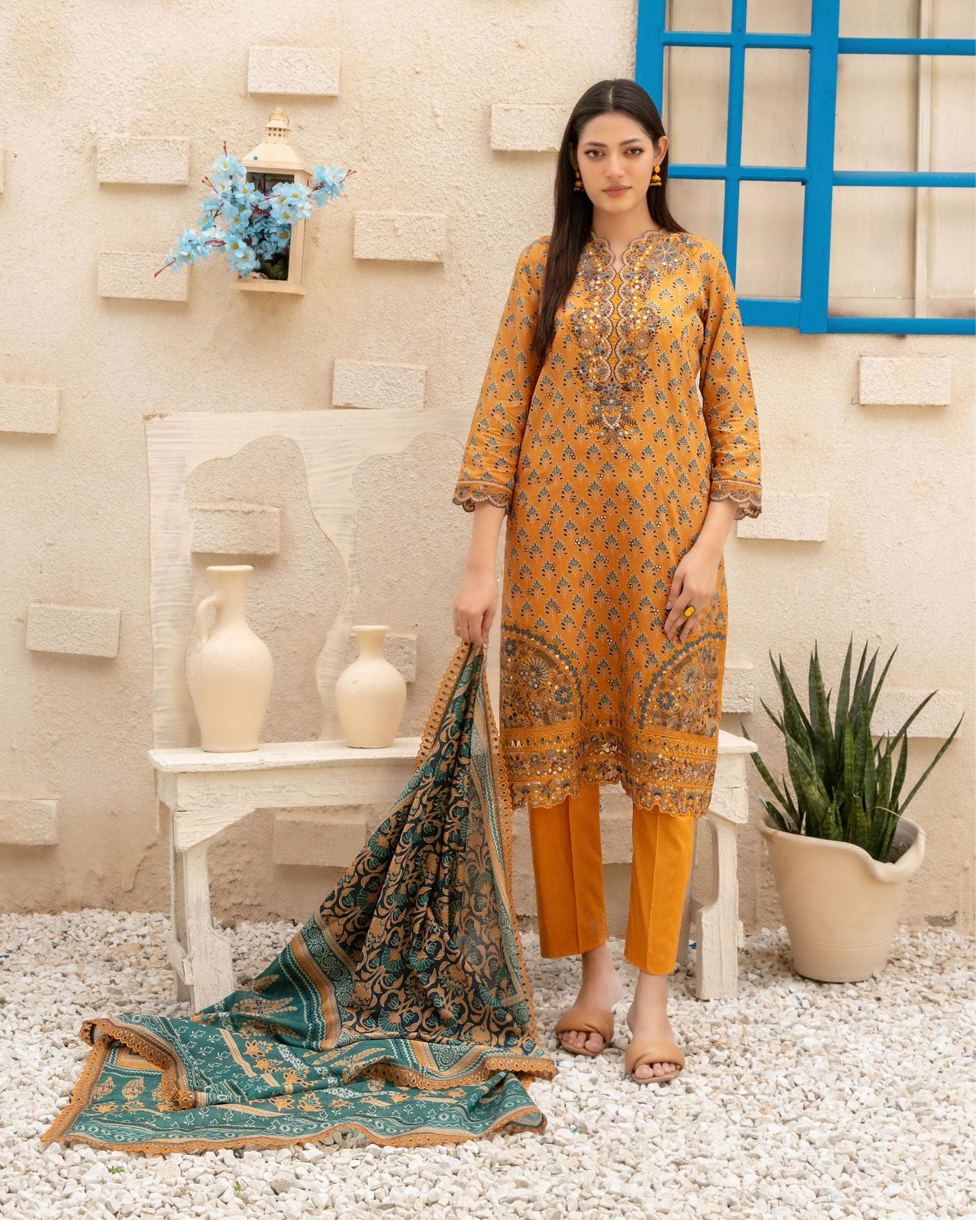 Laveen 3-Piece Embroidered Lawn by Tawakkal (D-4128)