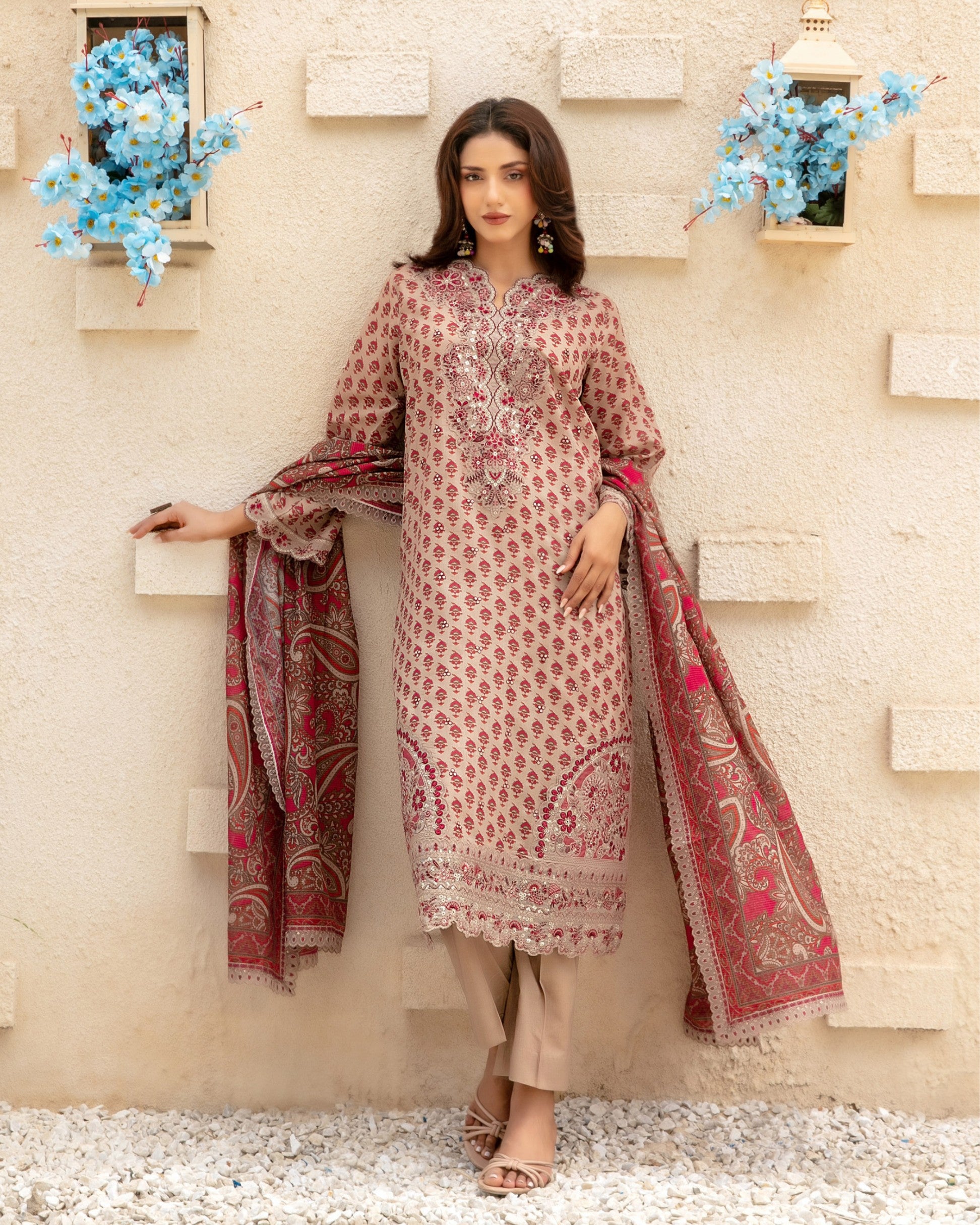 Laveen 3-Piece Embroidered Lawn by Tawakkal (D-4129)