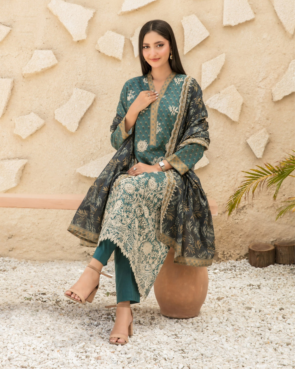 Neel 3-Piece Embroidered Lawn by Tawakkal (D-4121)