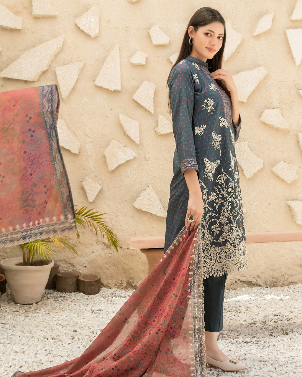 Neel 3-Piece Embroidered Lawn by Tawakkal (D-4123)