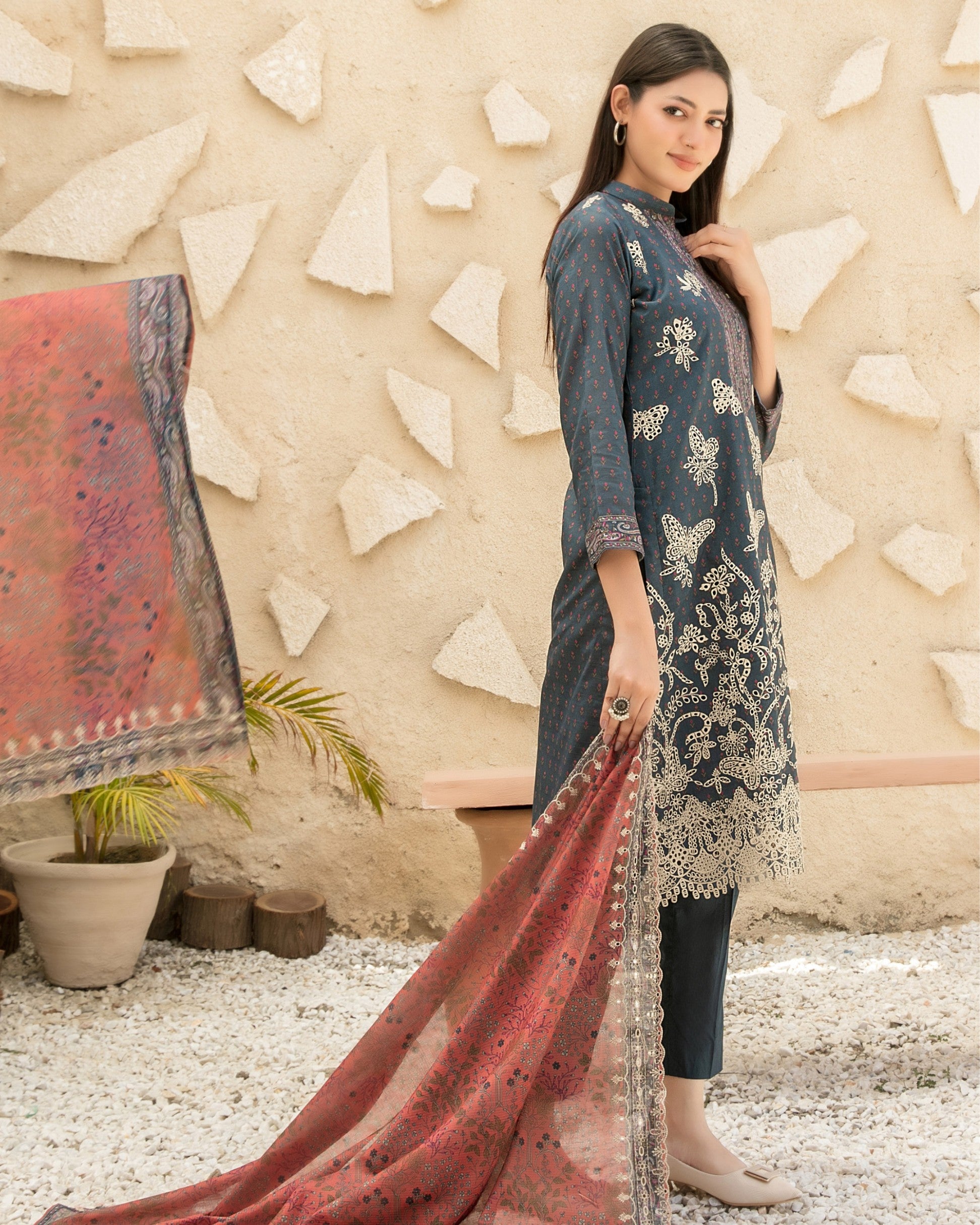 Neel 3-Piece Embroidered Lawn by Tawakkal (D-4123)