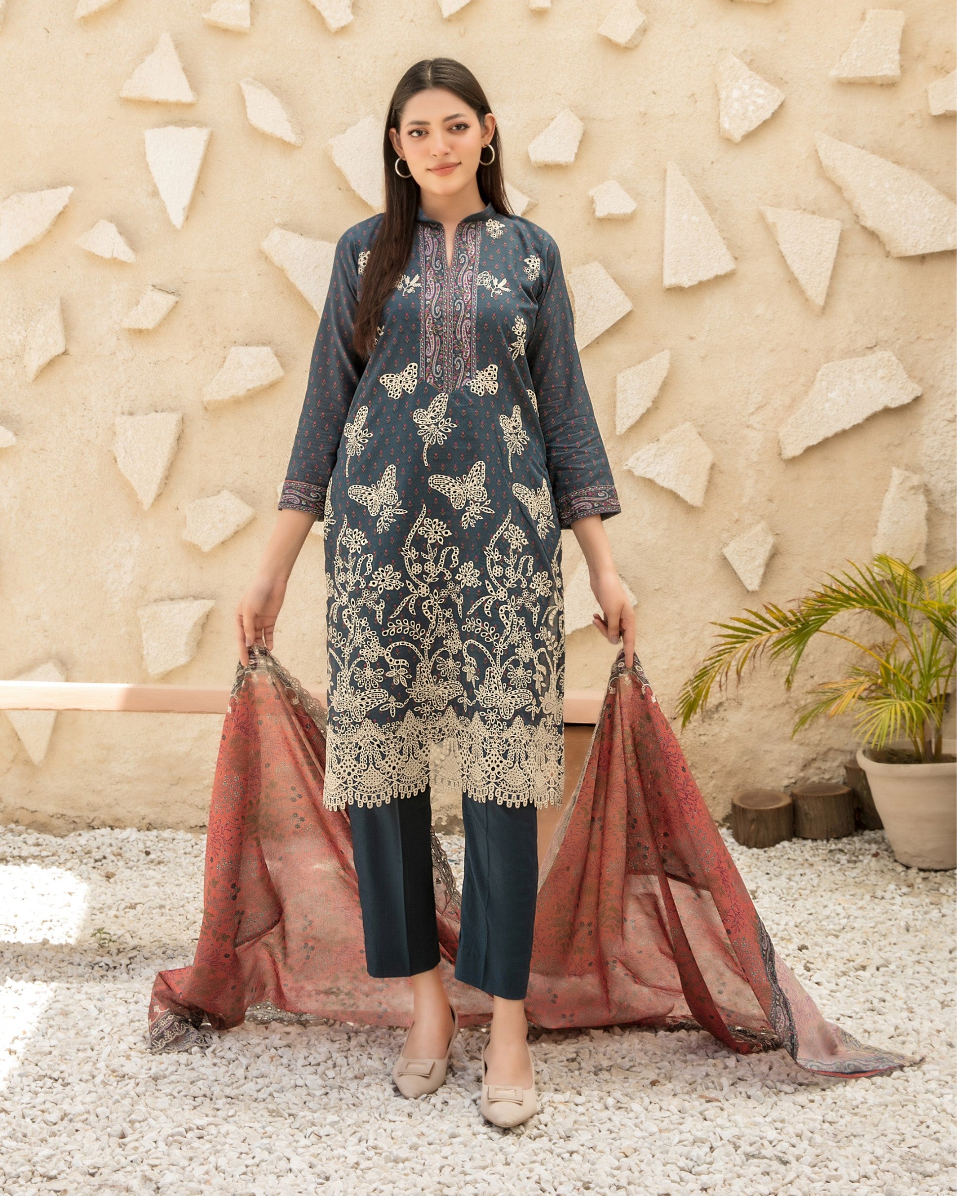 Neel 3-Piece Embroidered Lawn by Tawakkal (D-4123)