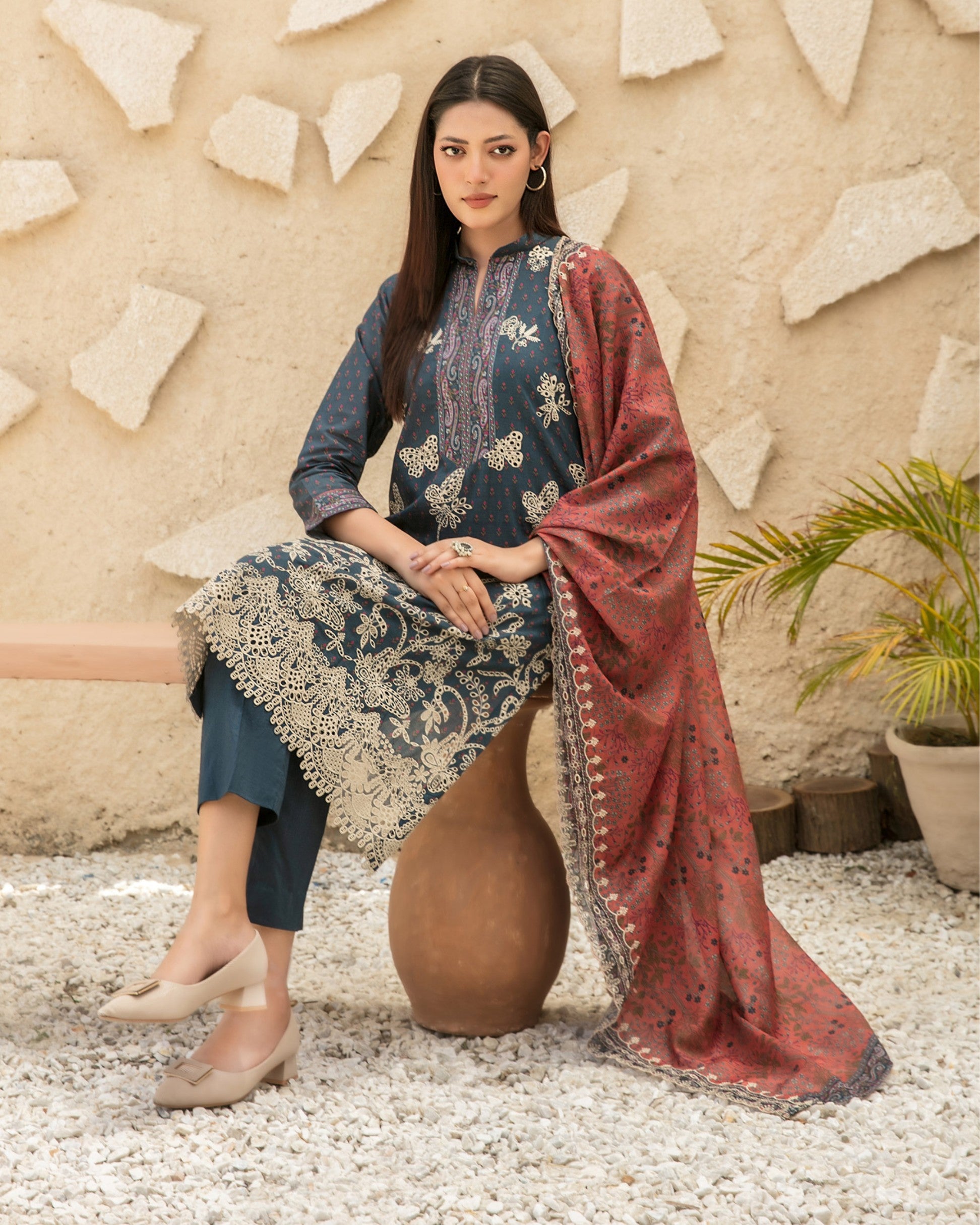 Neel 3-Piece Embroidered Lawn by Tawakkal (D-4123)